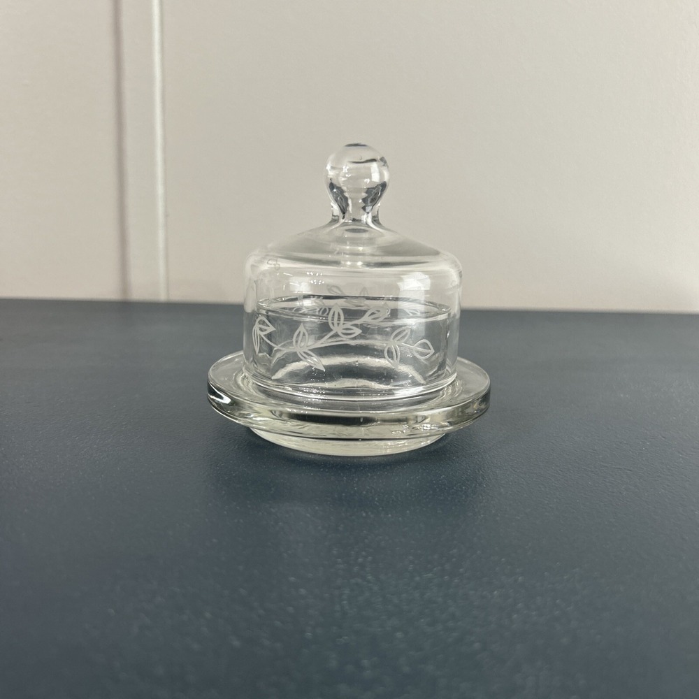 Princess House Heritage Baby Cakes Small Vtg Crystal Covered Butter/Votive Dish